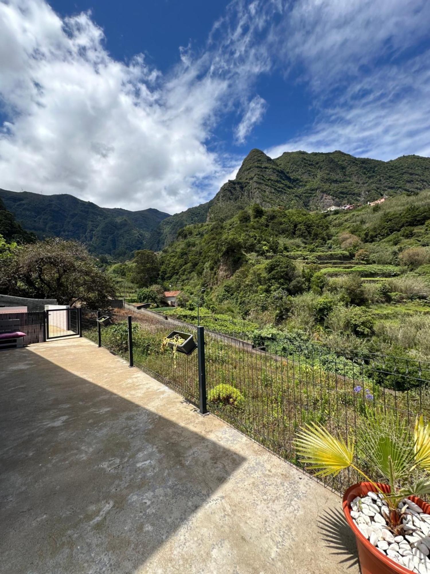 The Green Valley House Sao Vicente  Luaran gambar