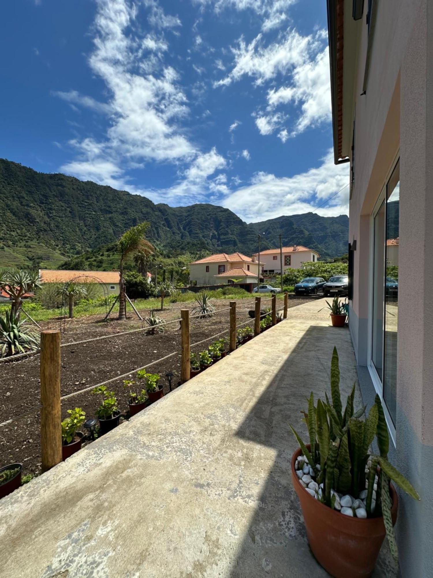 The Green Valley House Sao Vicente  Luaran gambar